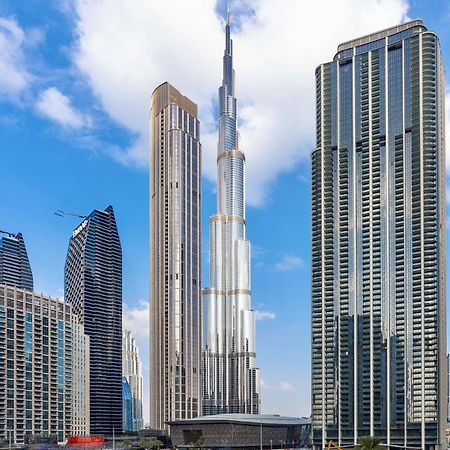 Appartamento Sleeps 6 Burj Views Steps From Dubai Mall Esterno foto