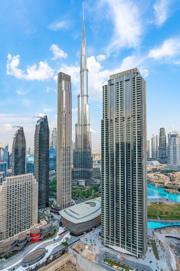 Appartamento Sleeps 6 Burj Views Steps From Dubai Mall Esterno foto