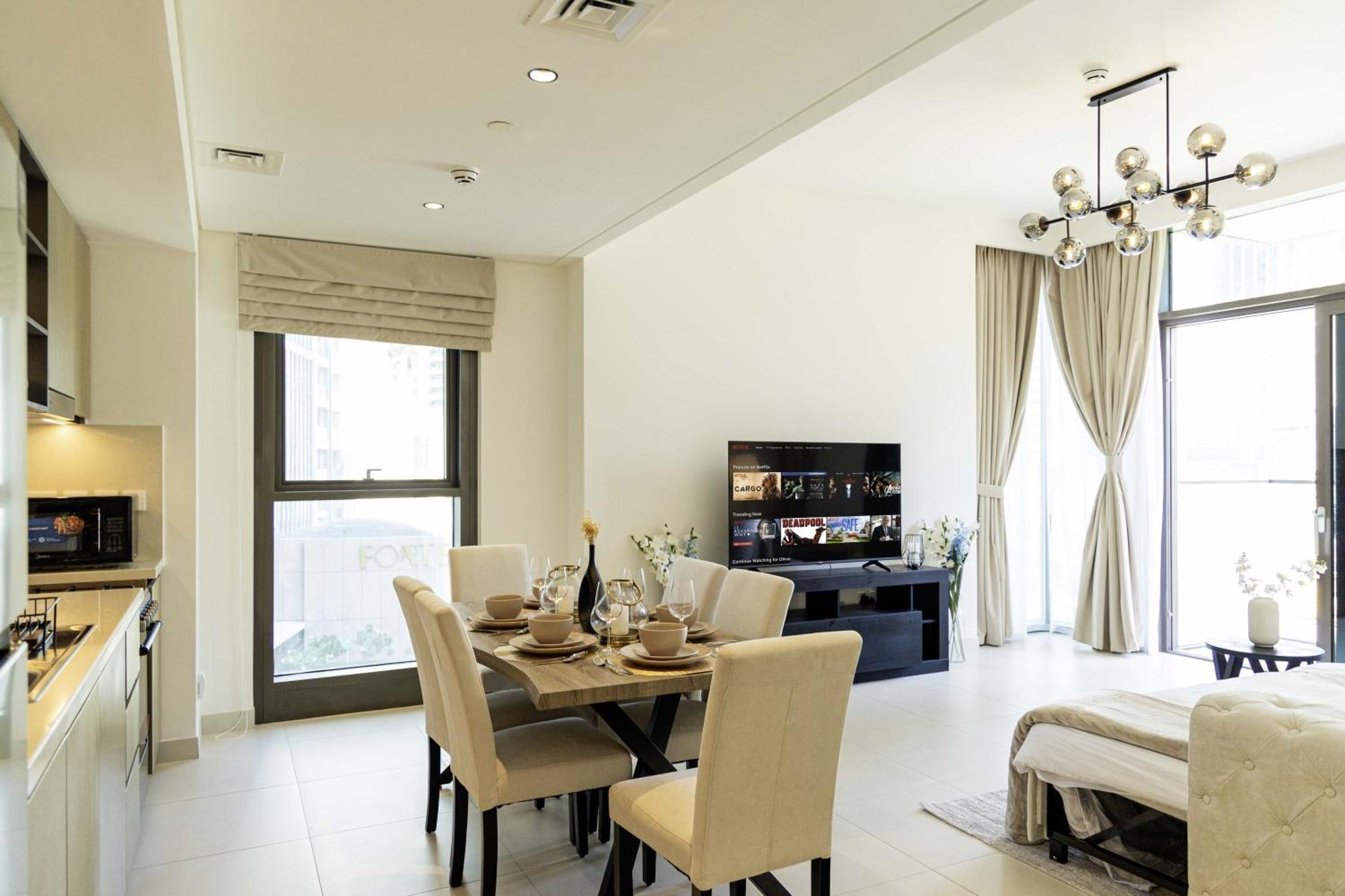 Appartamento Sleeps 6 Burj Views Steps From Dubai Mall Esterno foto