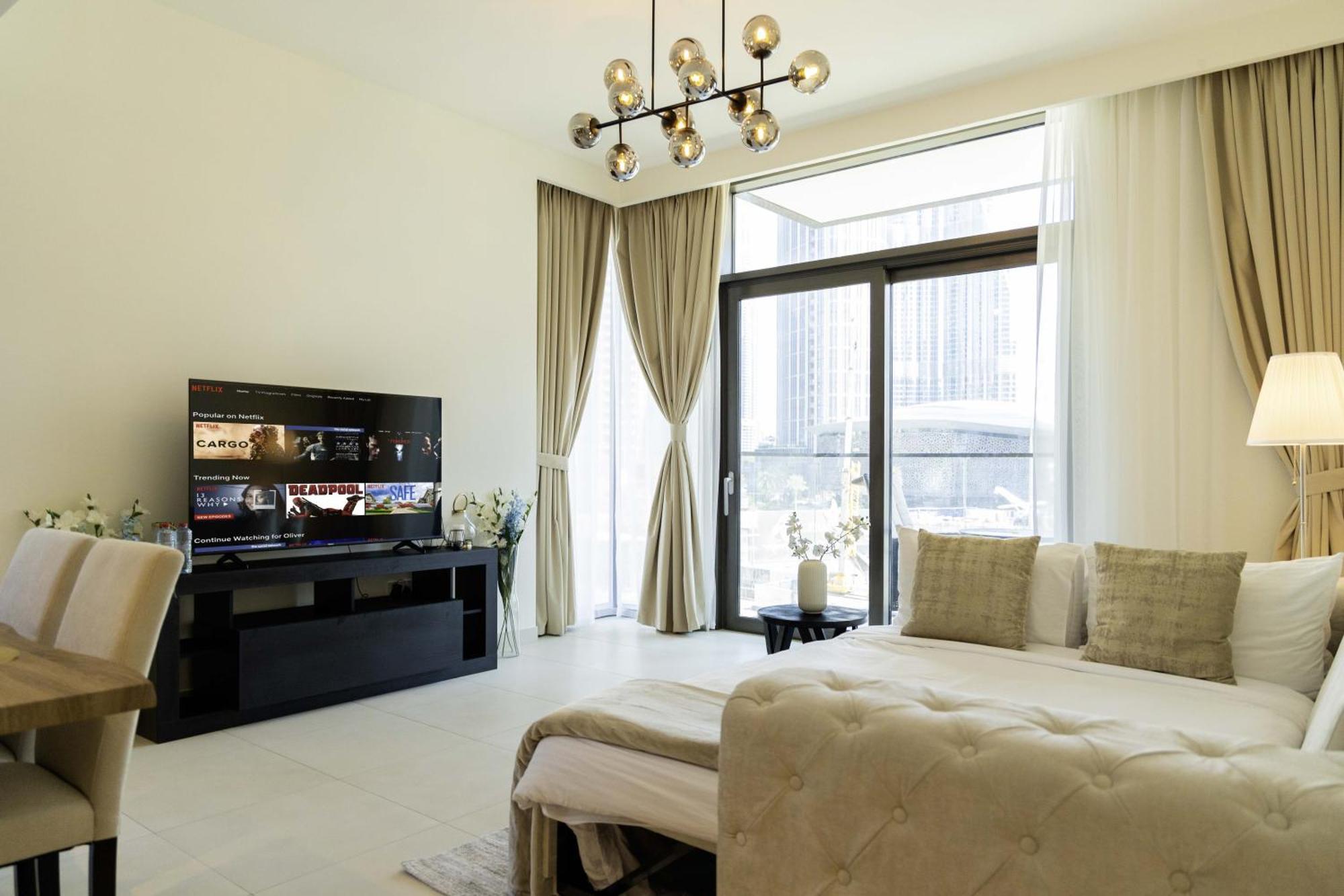 Appartamento Sleeps 6 Burj Views Steps From Dubai Mall Esterno foto